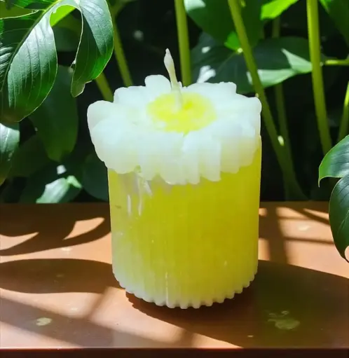Yellow and White Fragrance Flower Candle